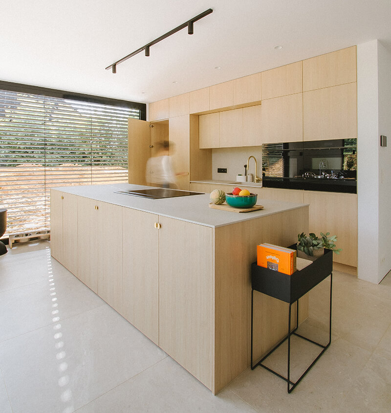 Visu13-cuisine-cellier-arriere-cuisine-arlon