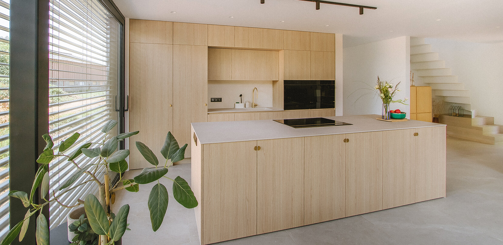 Visu4-cuisine-cellier-arriere-cuisine-arlon